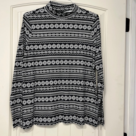 Kim Rogers | Tops | Nwt Kim Rogers Black White With Snowflake Pattern